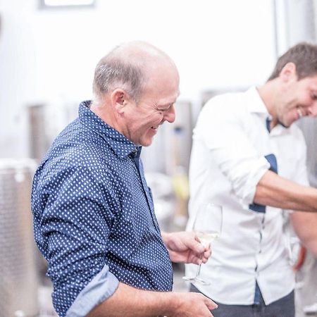 Weingut Kernwein Ξενοδοχείο Seinsheim Εξωτερικό φωτογραφία