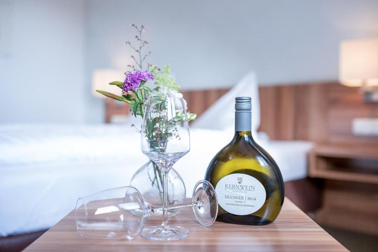 Weingut Kernwein Ξενοδοχείο Seinsheim Εξωτερικό φωτογραφία